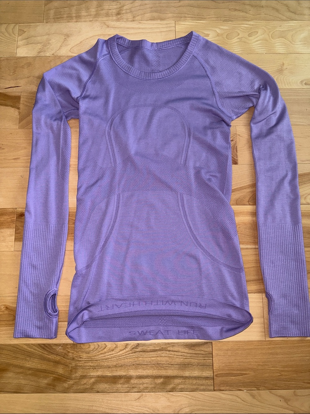 Lululemon Lilac Swifty Long-Sleeve Performance Top 2 EUC - Picture 2 of 3